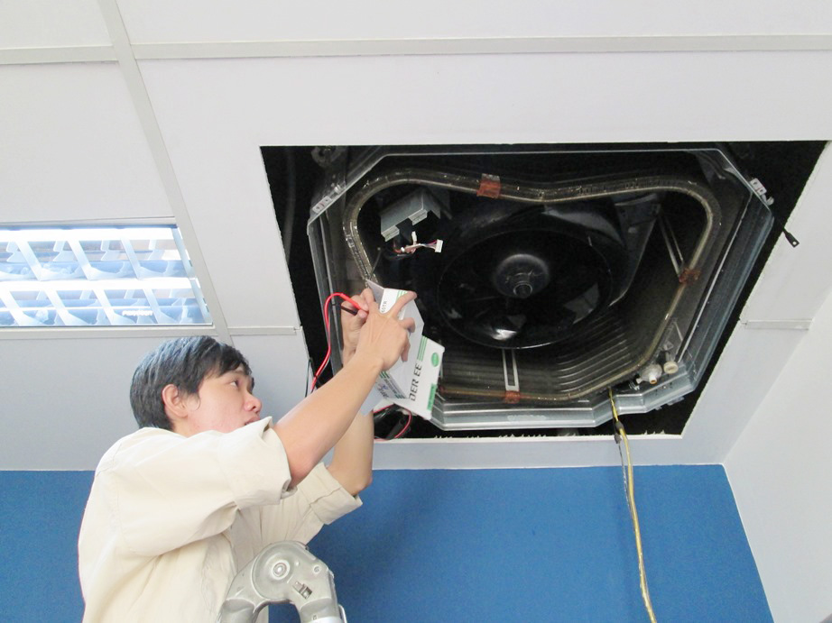 Sửa máy lạnh áp trần Daikin